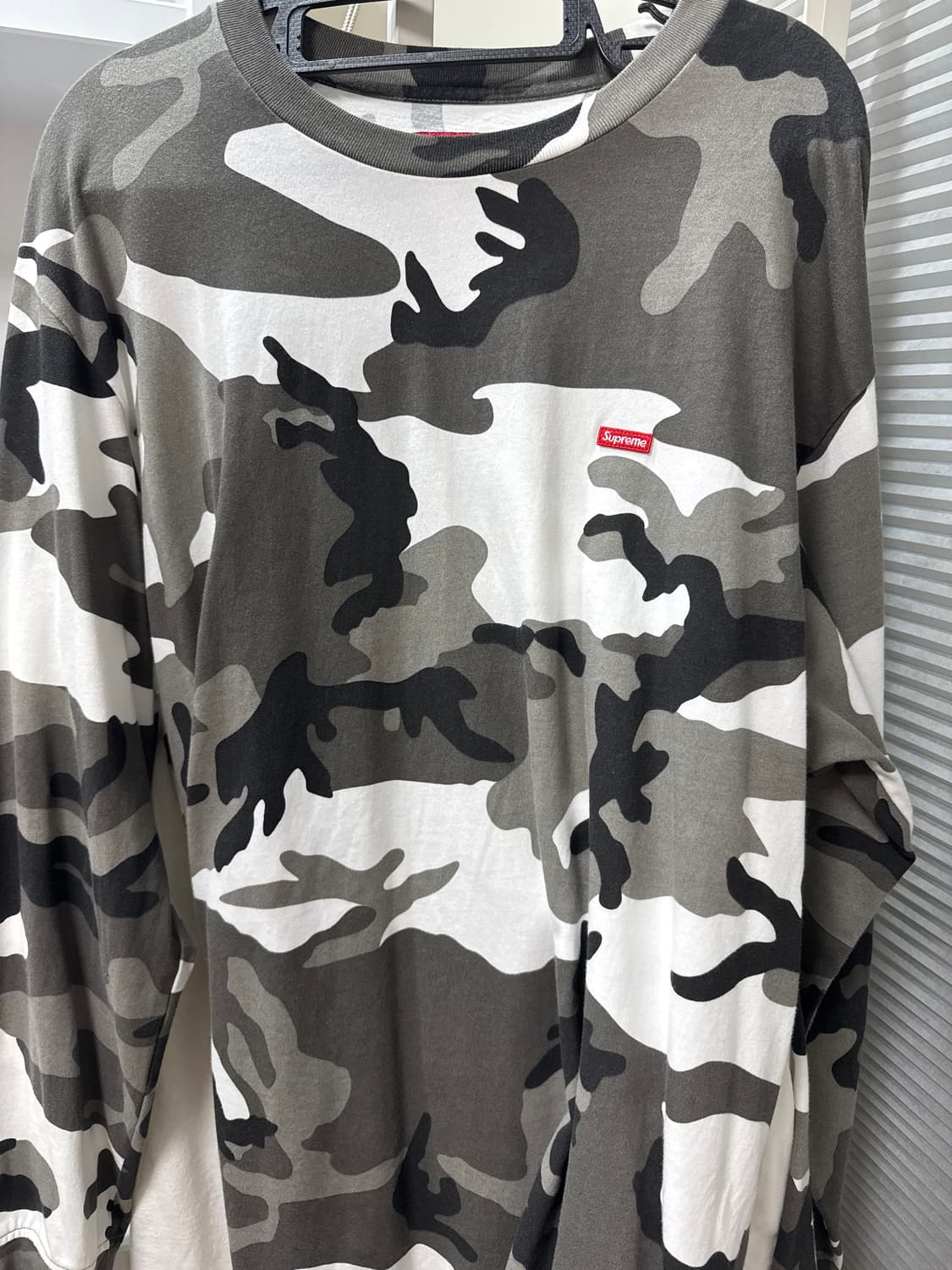 슈프림 스몰 박스 롱슬리브 티셔츠 스노우 카모 L 상품이미지1