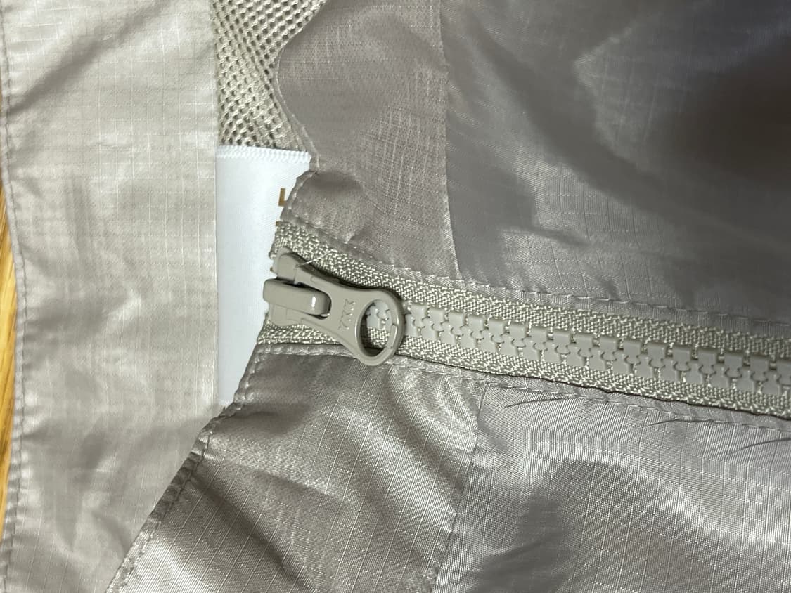 아케인x아이앱 바람막이 xl 판매합니다  상품이미지7