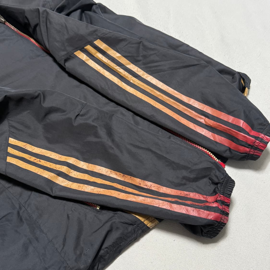 95 아디다스 AC밀란 그라데이션 삼선 블랙 바람막이 상품이미지6