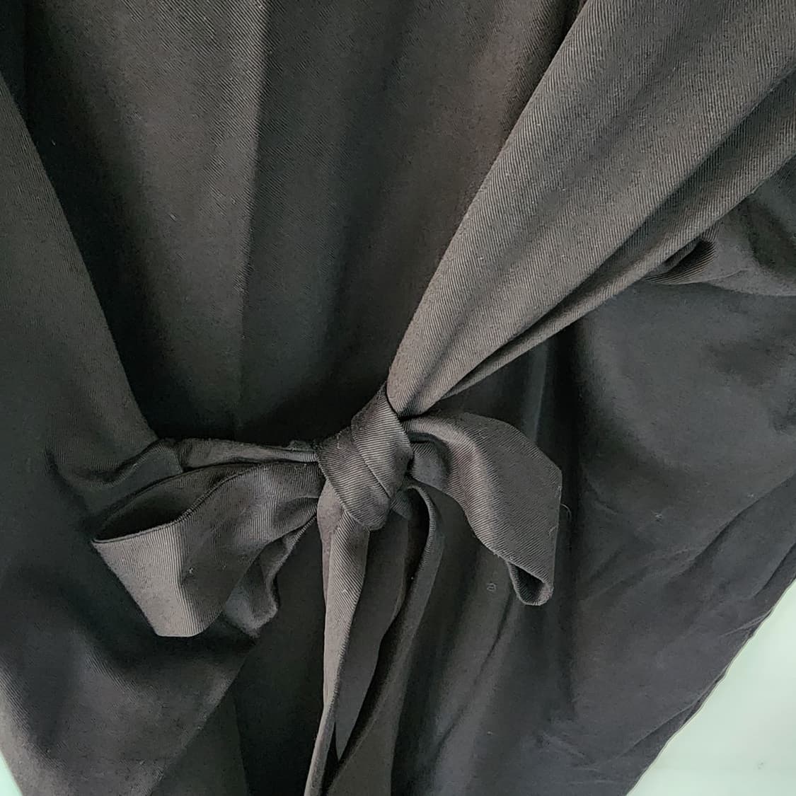 코스 블랙 매듭 롱 원피스 상품이미지3