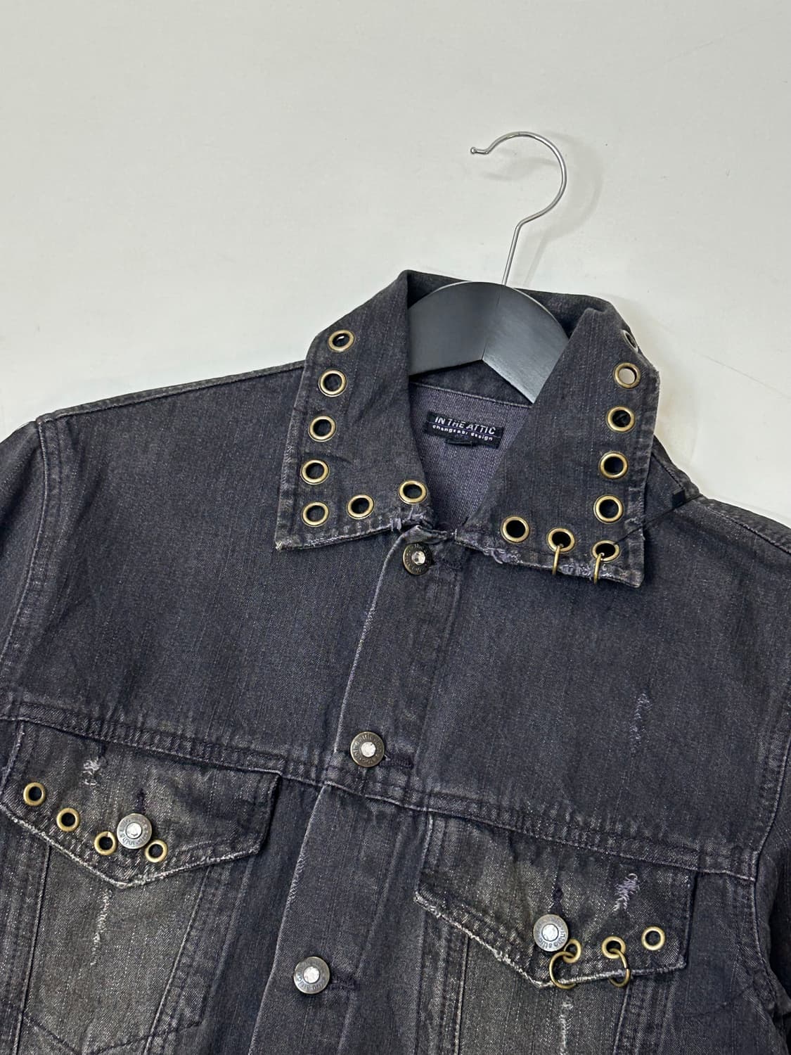 In The Attic 인 디 아틱 링 디테일 흑청자켓 상품이미지1