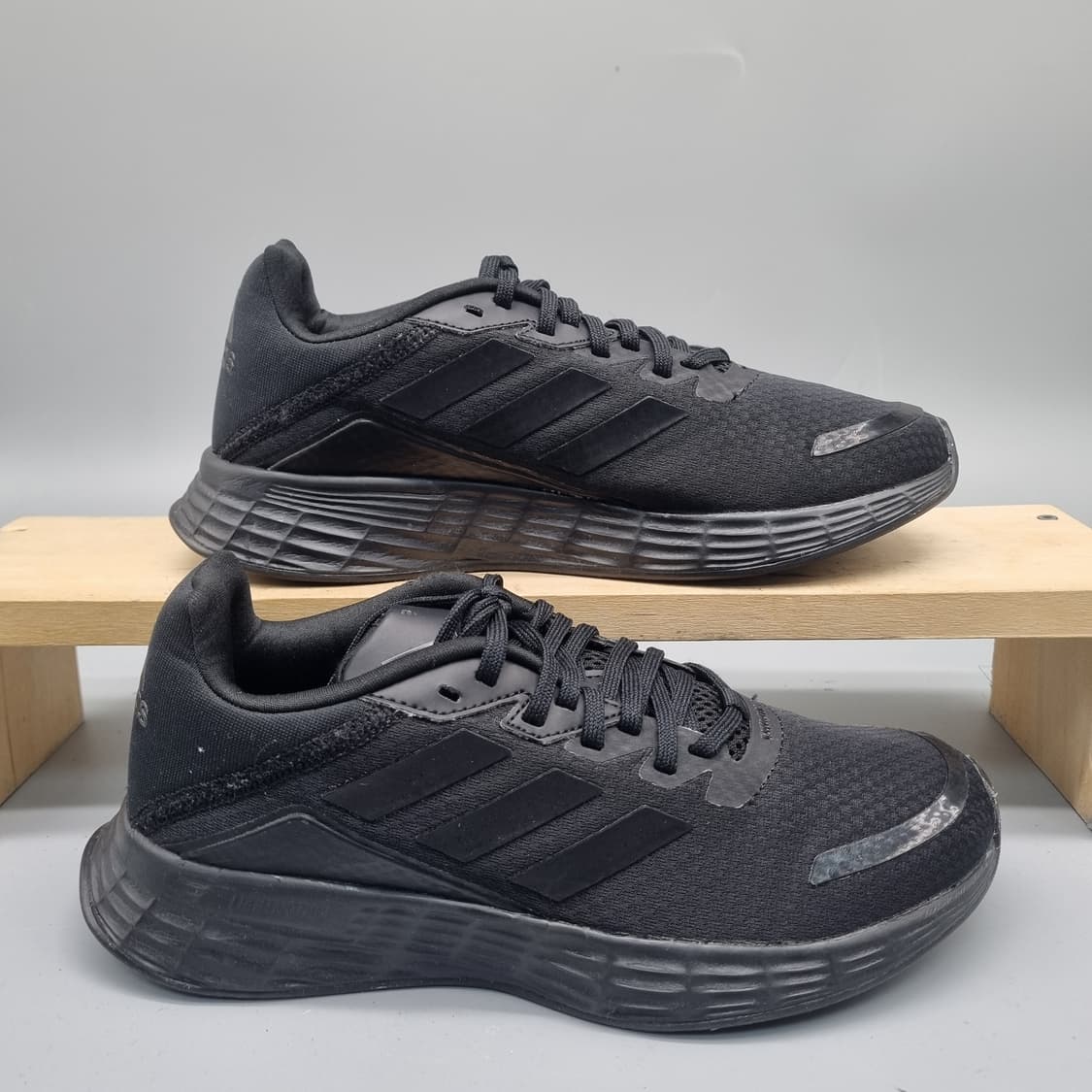 아디다스 듀라모SL 여성운동화230 상품이미지1