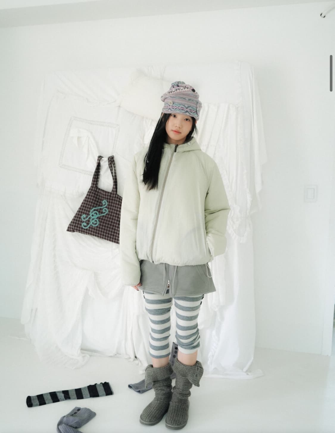 인앤양하모니 리버시블 패디드자켓 피스타치오 상품이미지1