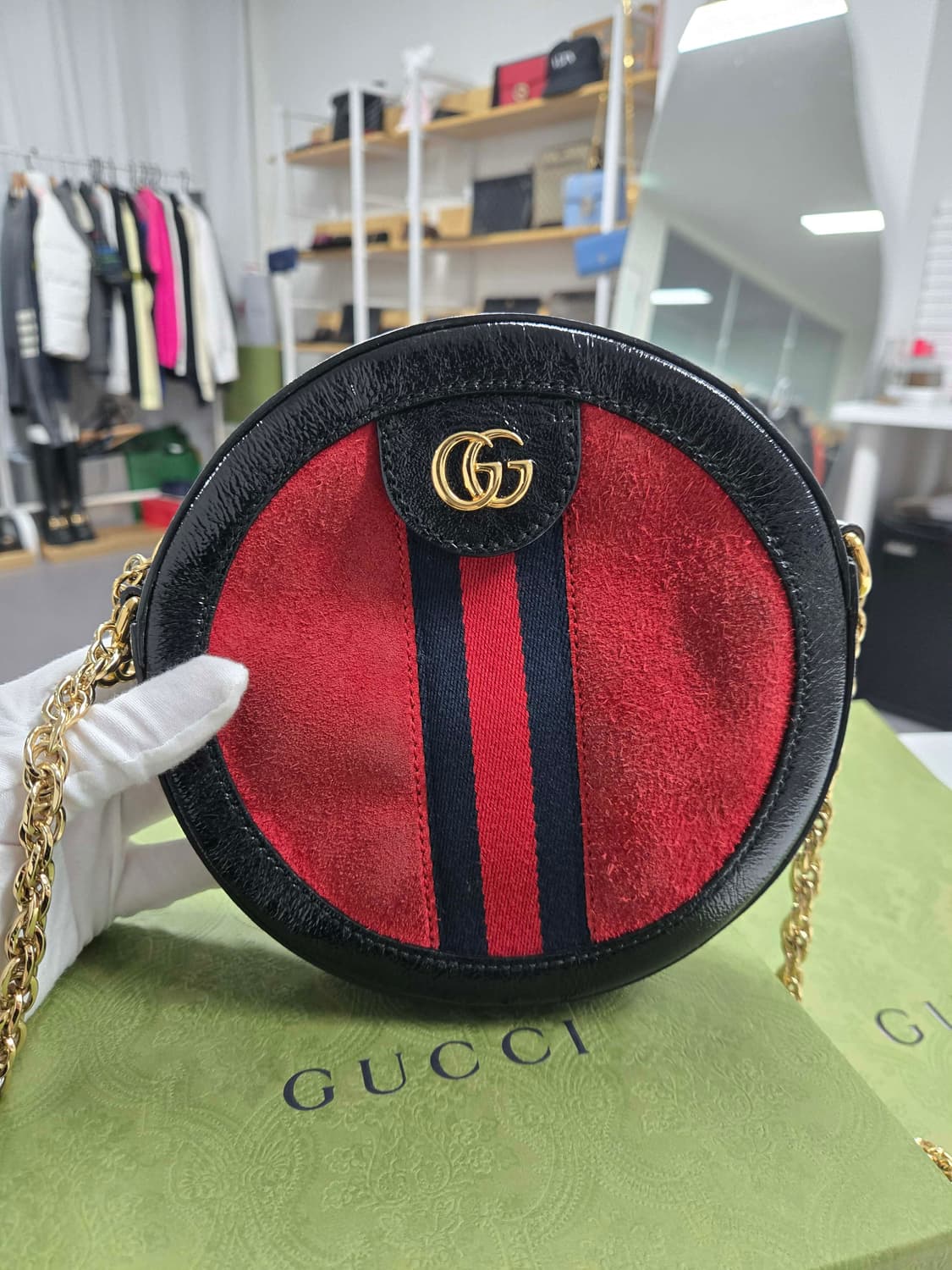 [40%할인] 구찌 오피디아 벨벳 라운드백 상품이미지1