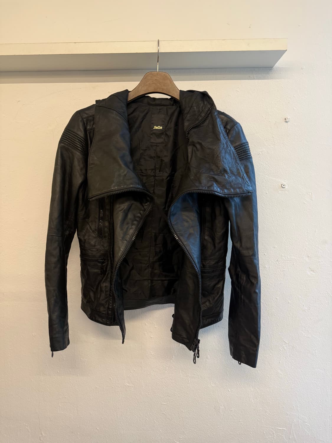 지에다 양가죽 후드자켓 상품이미지5