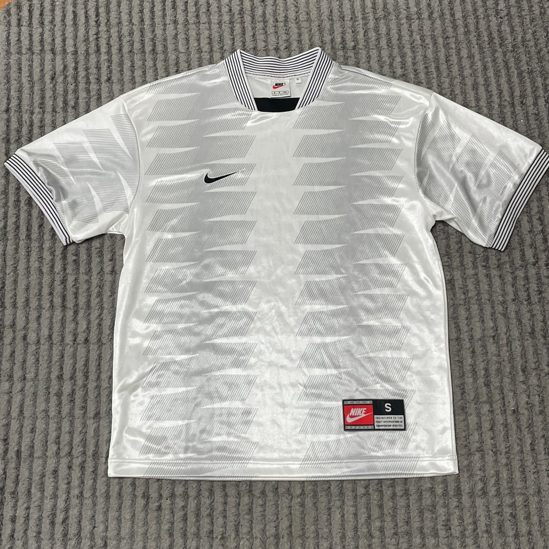 나이키 반팔 져지 티셔츠 상품이미지2