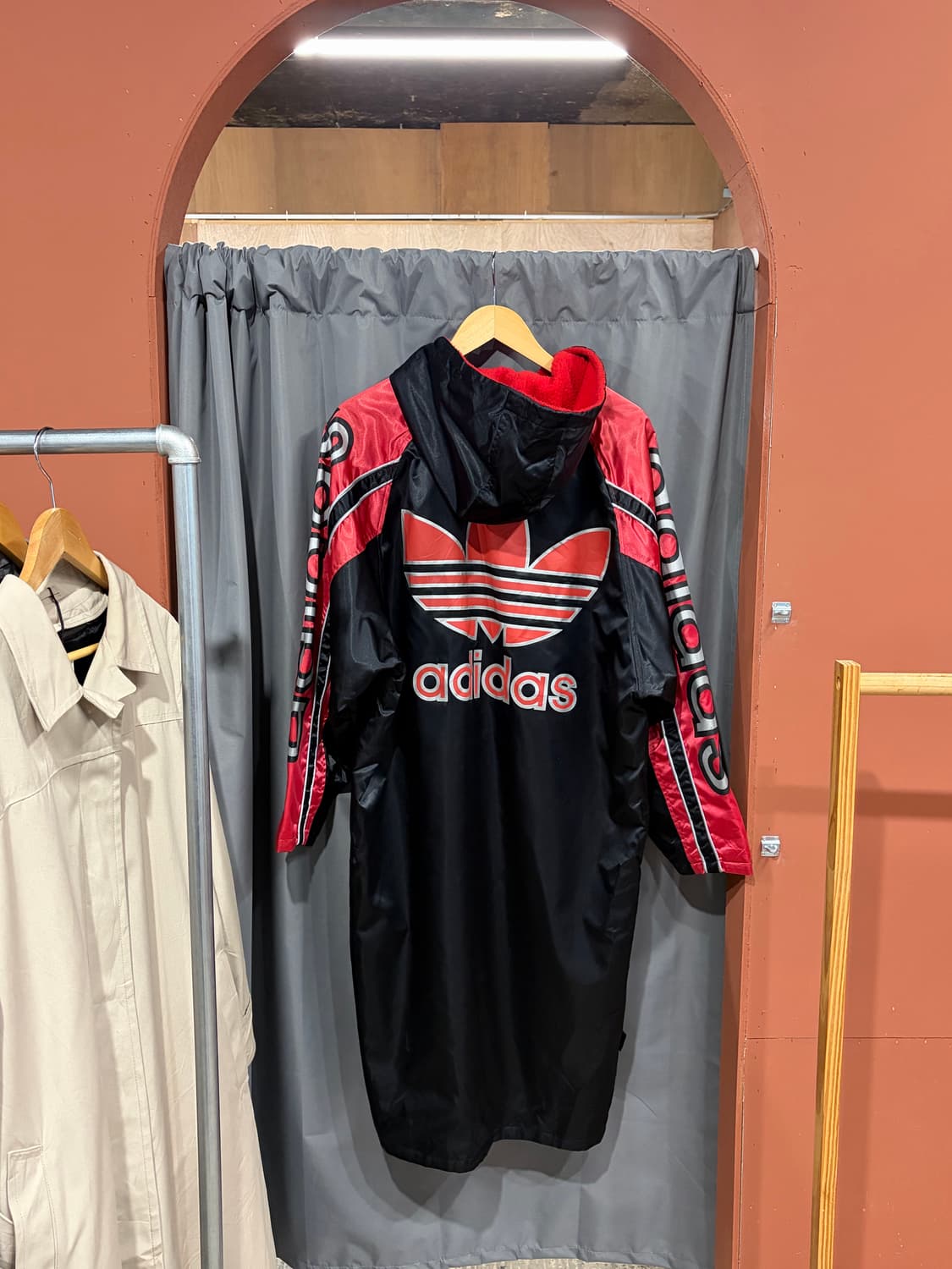 아디다스x데상트 90s JAPAN 새틴돕바 상품이미지2