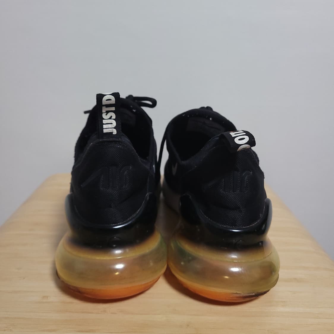 (265) NIKE 나이키 에어맥스 270 블랙 오렌지 상품이미지4