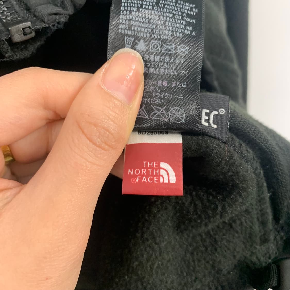 노스페이스 폴라텍 데날리 블랙 플리스 자켓 상품이미지7