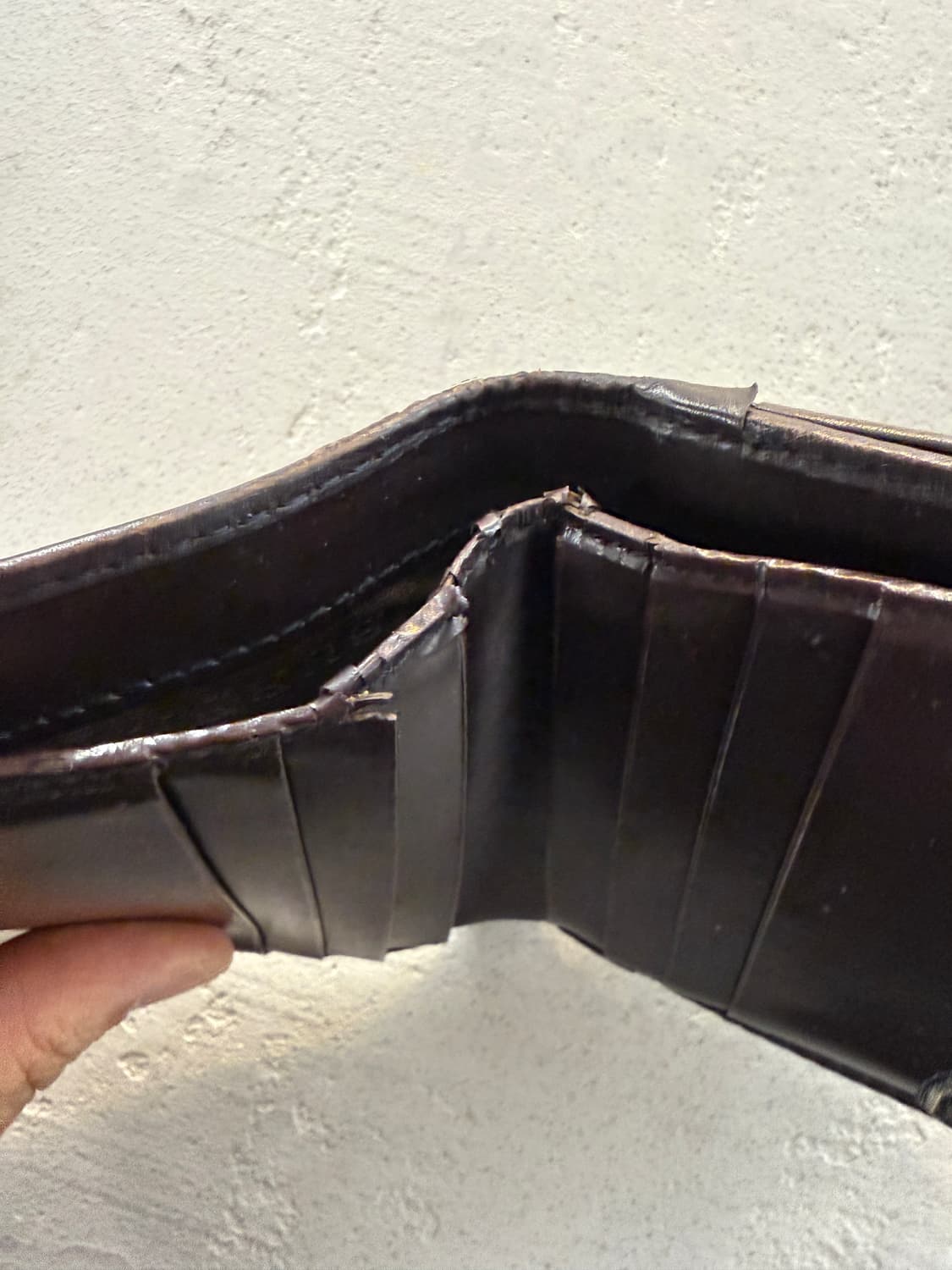 버버리 정품 더블후크 체크 반지갑 상품이미지4