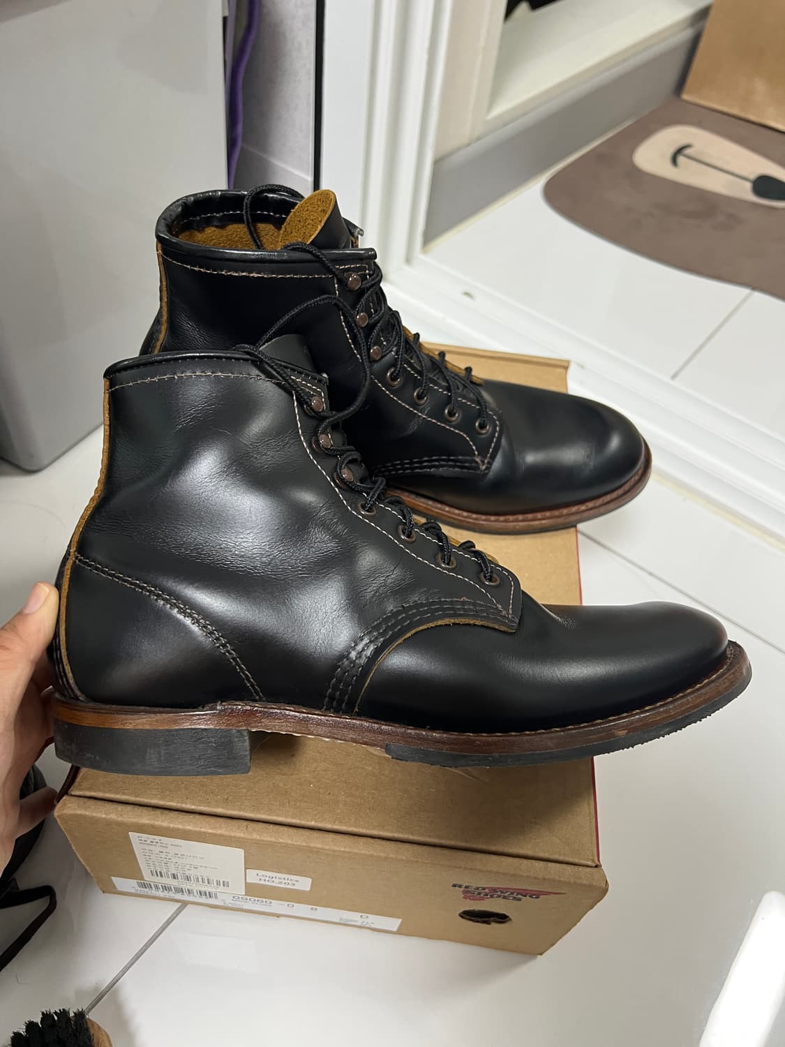 택포53) 레드윙 벡맨 플랫박스 9060 8D 260사이즈 풀박스 상품이미지2