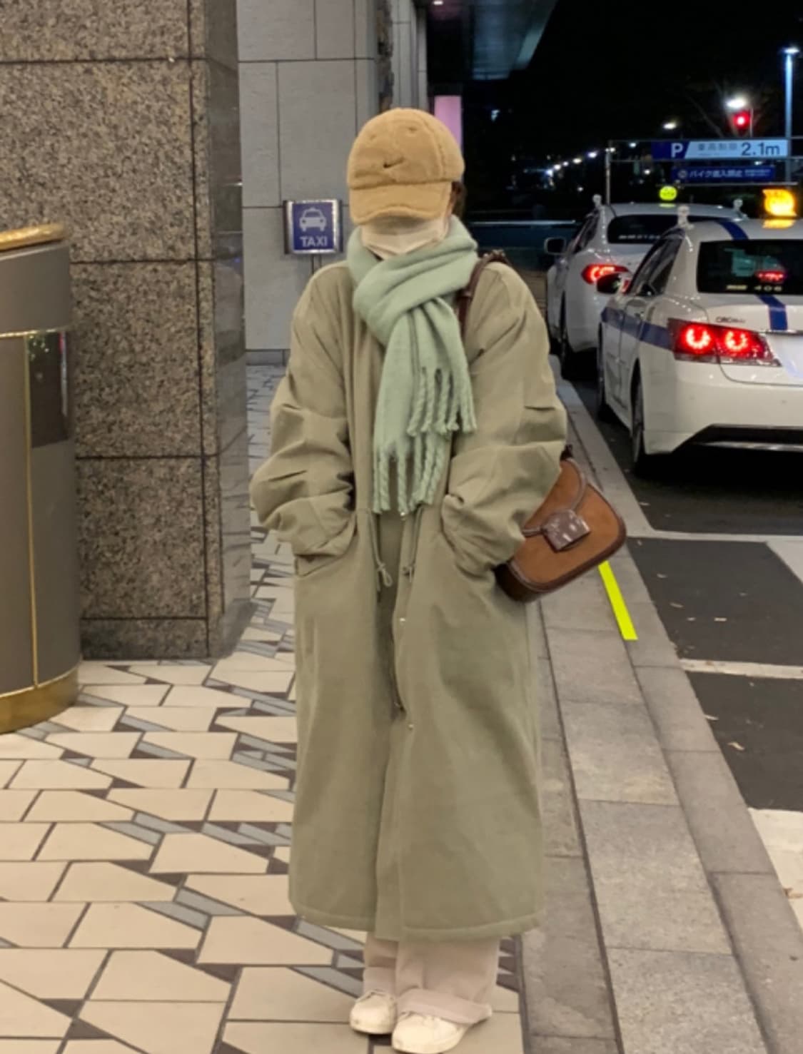 오이니 시네마 점퍼 카키 상품이미지1