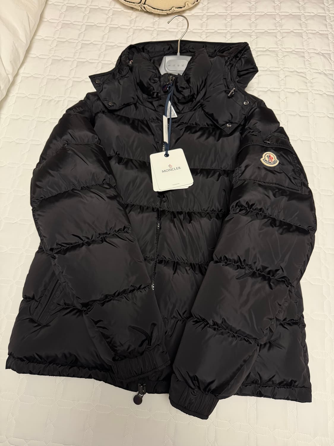 몽클레어 마야 매트 패딩 블랙 새상품 25Fw 5사이즈 상품이미지2