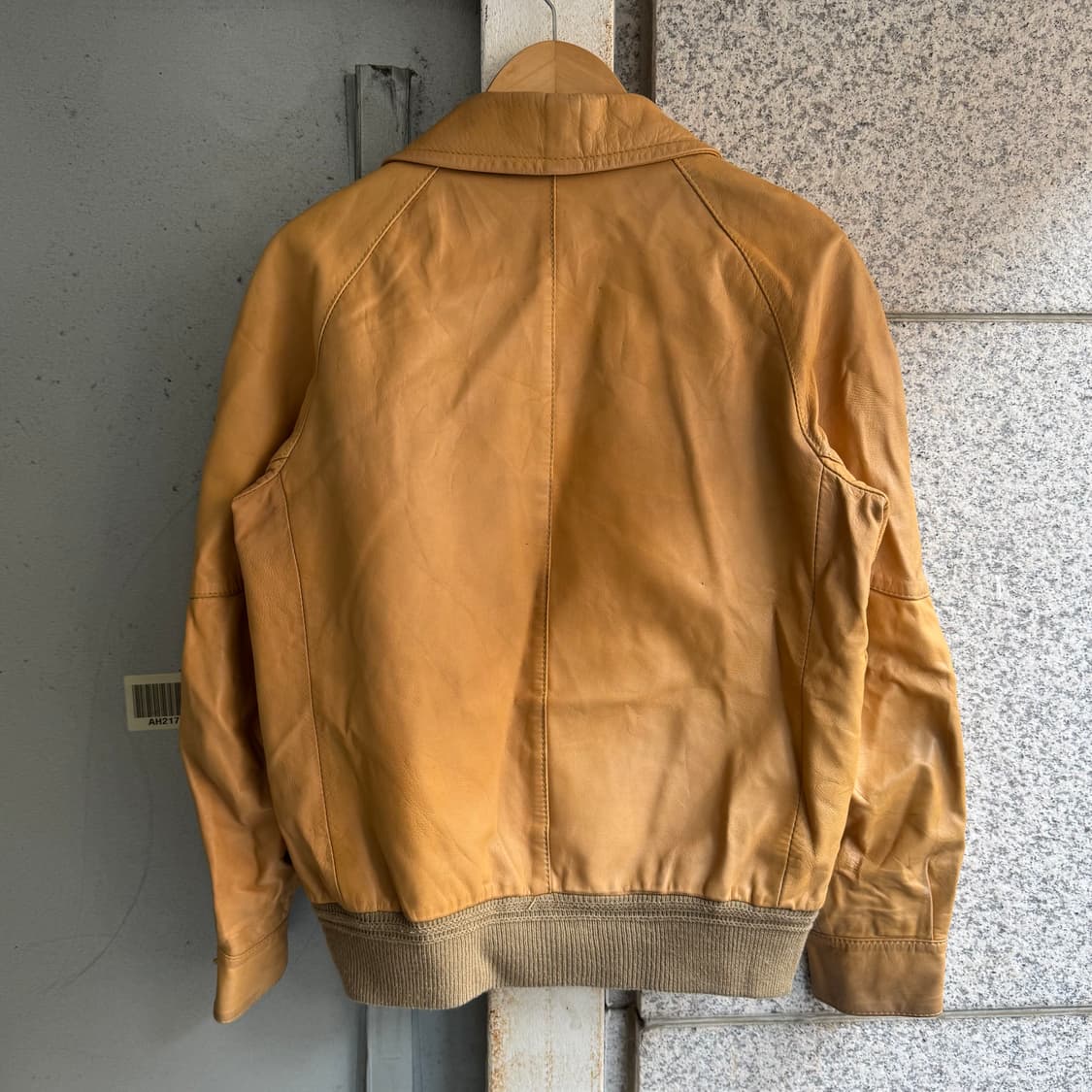 PIRA SPA 빅카라 레더 자켓 상품이미지2