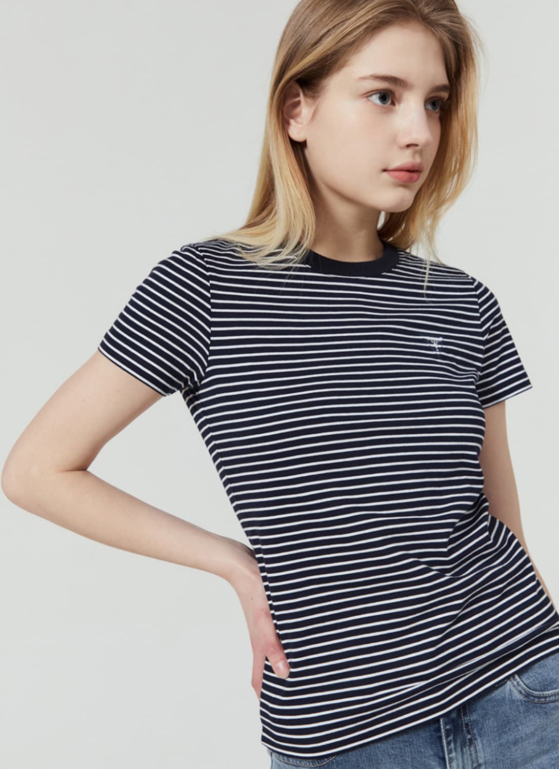게스 미니로고 스트라이프 반팔티 상품이미지1