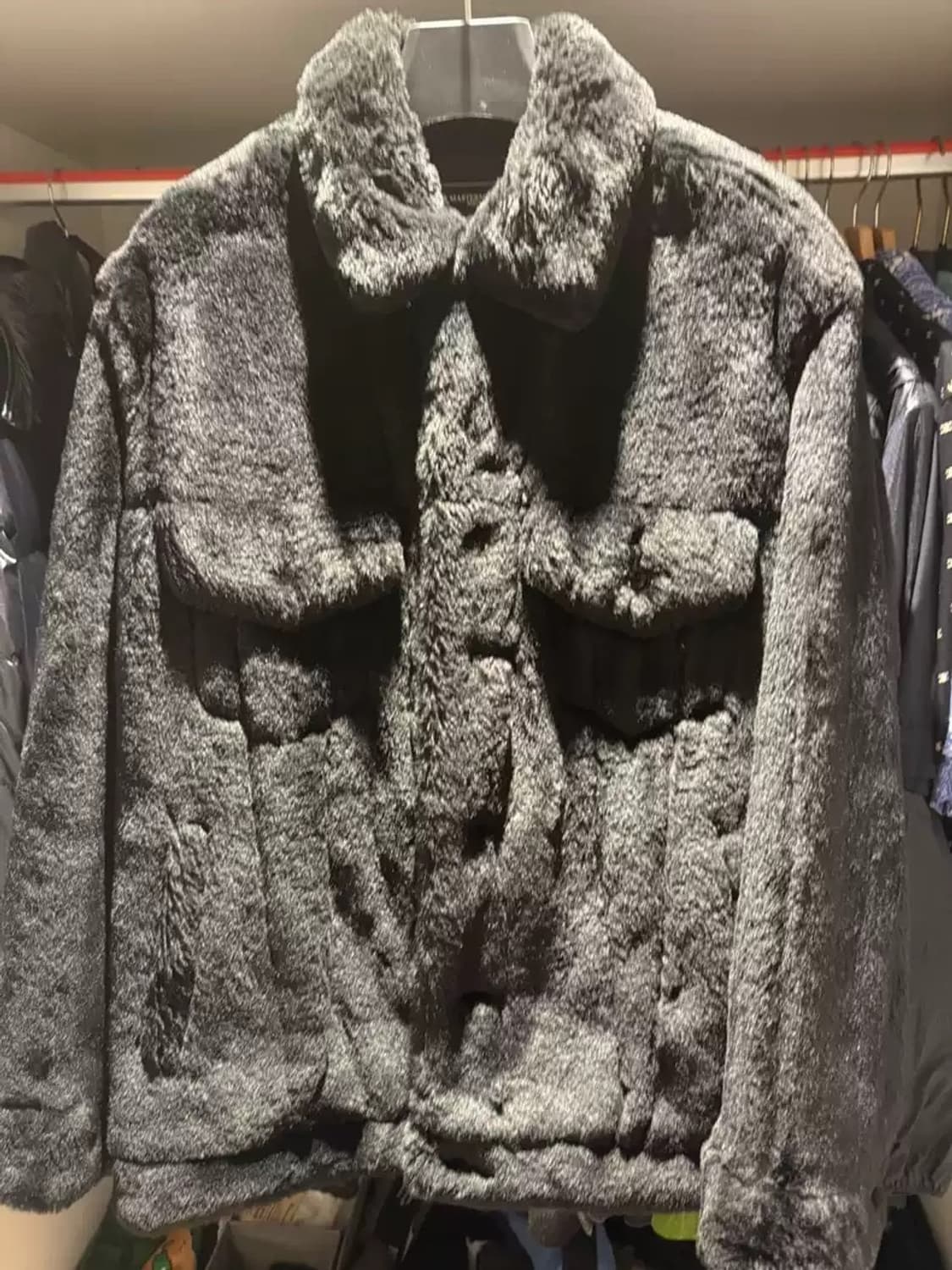 매장가1500 판매가750 정품 마스터마인드 월드 페이크퍼 자켓M사이즈 상품이미지1