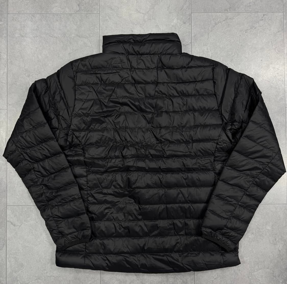 파타고니아 경량패딩 블랙 상품이미지3