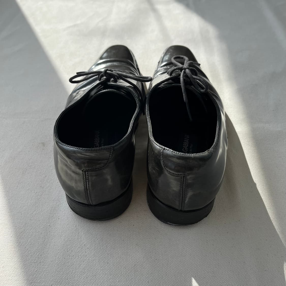 돌체앤가바나 그린 언더톤 블랙 레더 더비 슈즈 상품이미지4