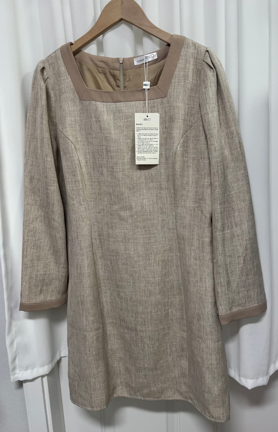 [새상품] 리리앤코 스퀘어넥 원피스 상품이미지5