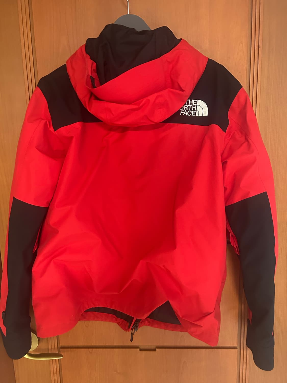 슈프림 X 노스페이스 아치로고 마운틴 자켓 상품이미지2