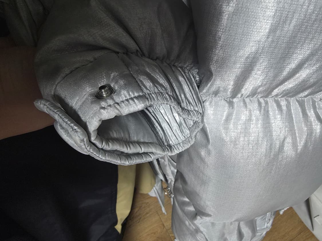 옌키옌키  패딩 실버그레이 s사이즈 판매해요 상품이미지8