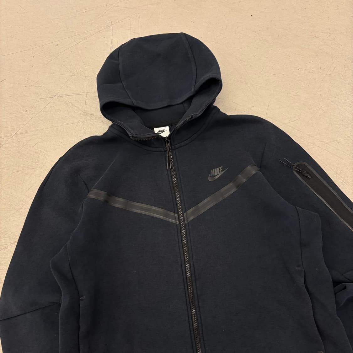 나이키 블랙 테크팩 후드집업 상품이미지2