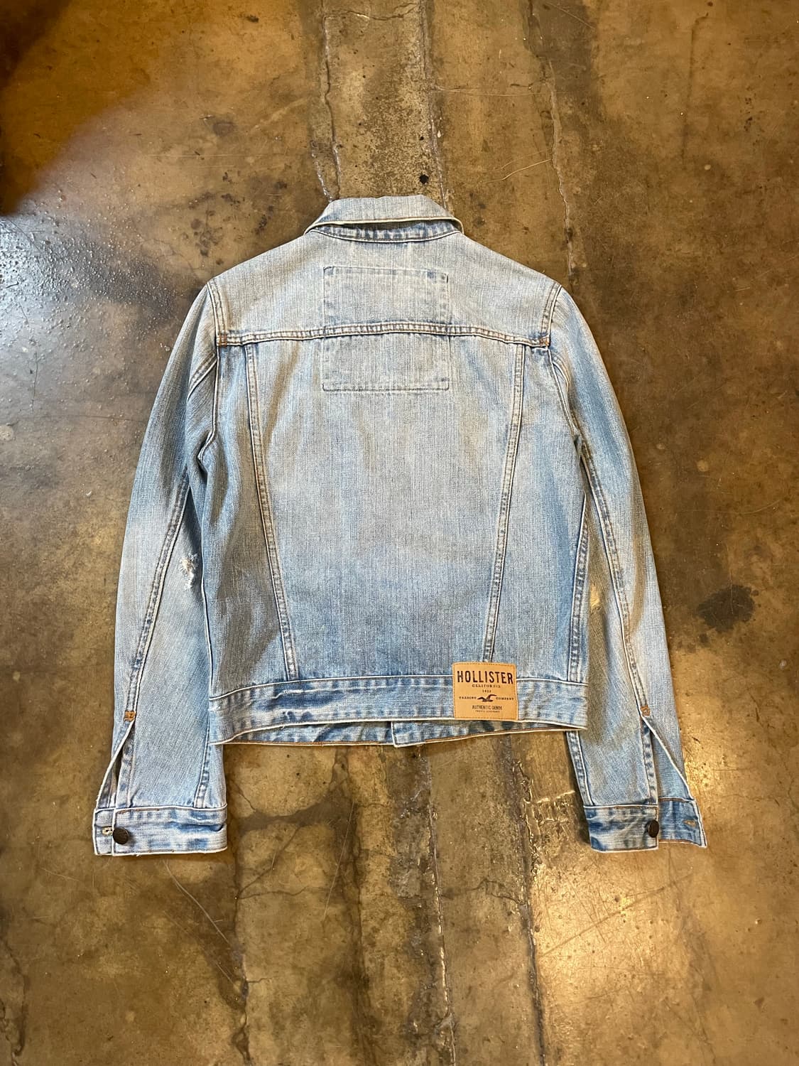 홀리스터 y2k 데미지 연청 트러커 자켓 상품이미지6