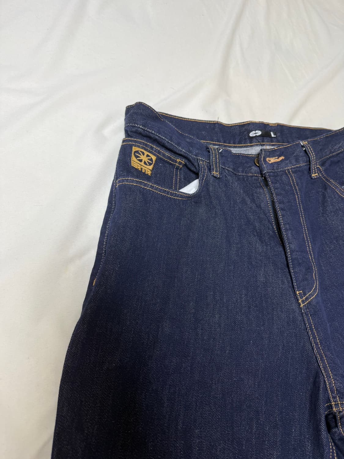 ERTR  Essential Relaxed Raw Denim Pants 상품이미지3