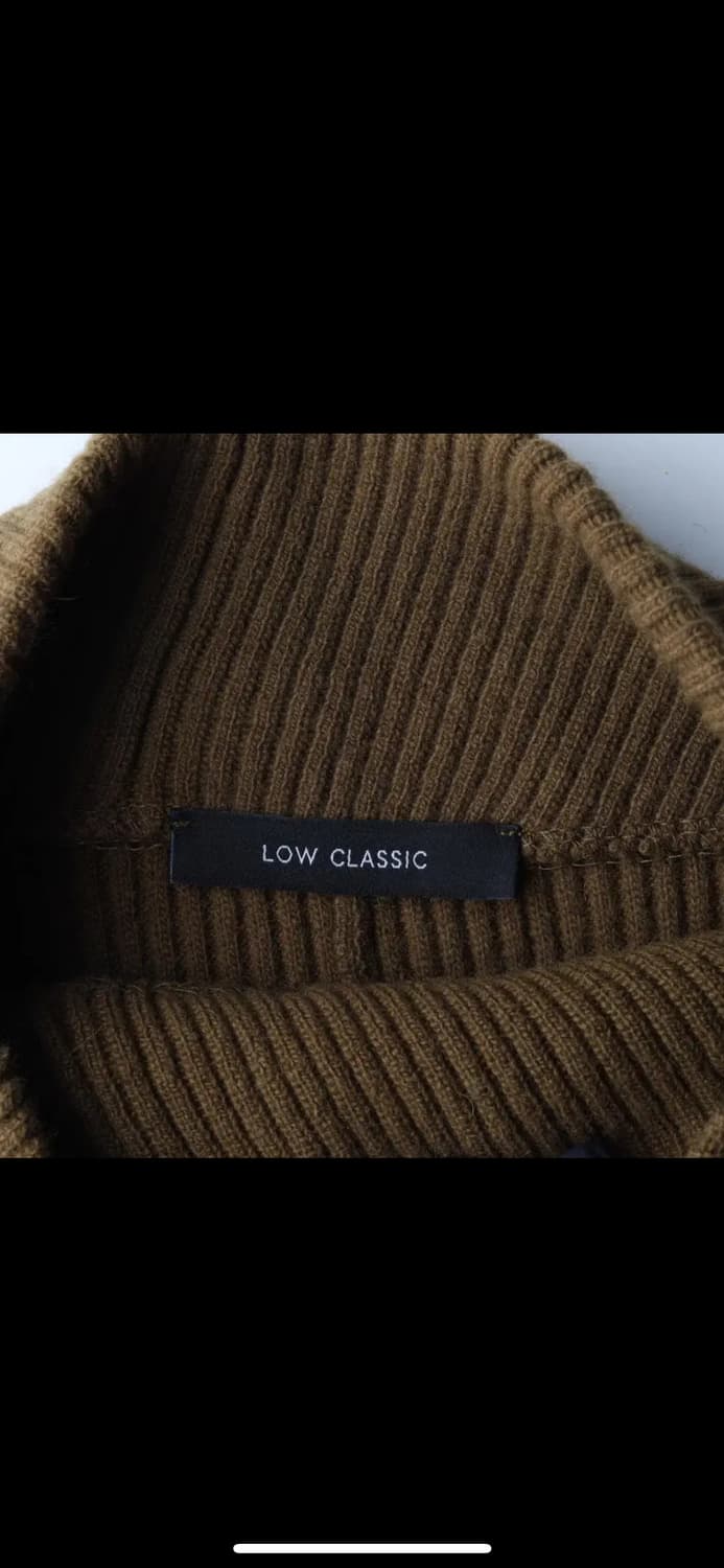 로우클래식 비대칭넥 핑거홀니트 상품이미지2