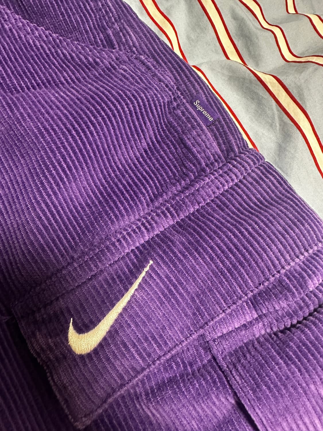 슈프림 나이키 코듀로이 팬츠 상품이미지2