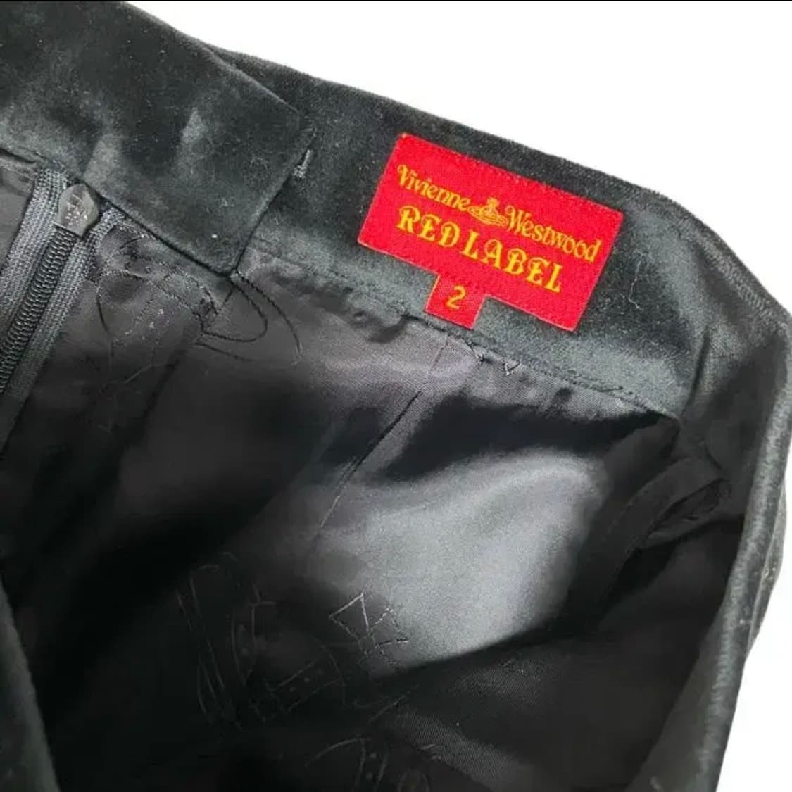 비비안웨스트우드 레드라벨 벨벳 미디스커트 상품이미지2