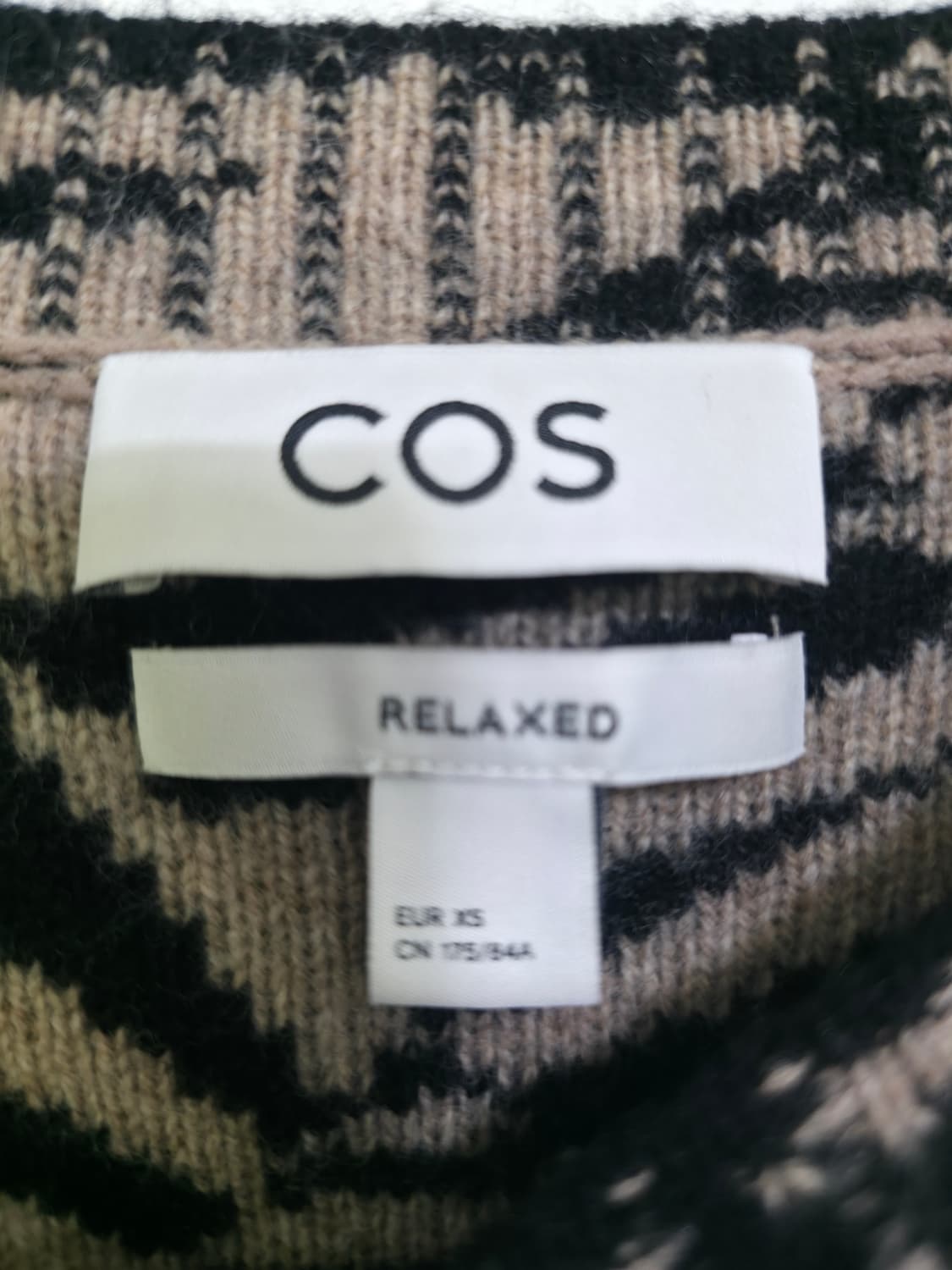 코스 COS 베이지×블랙 패턴 울100% 니트 XS 상품이미지5