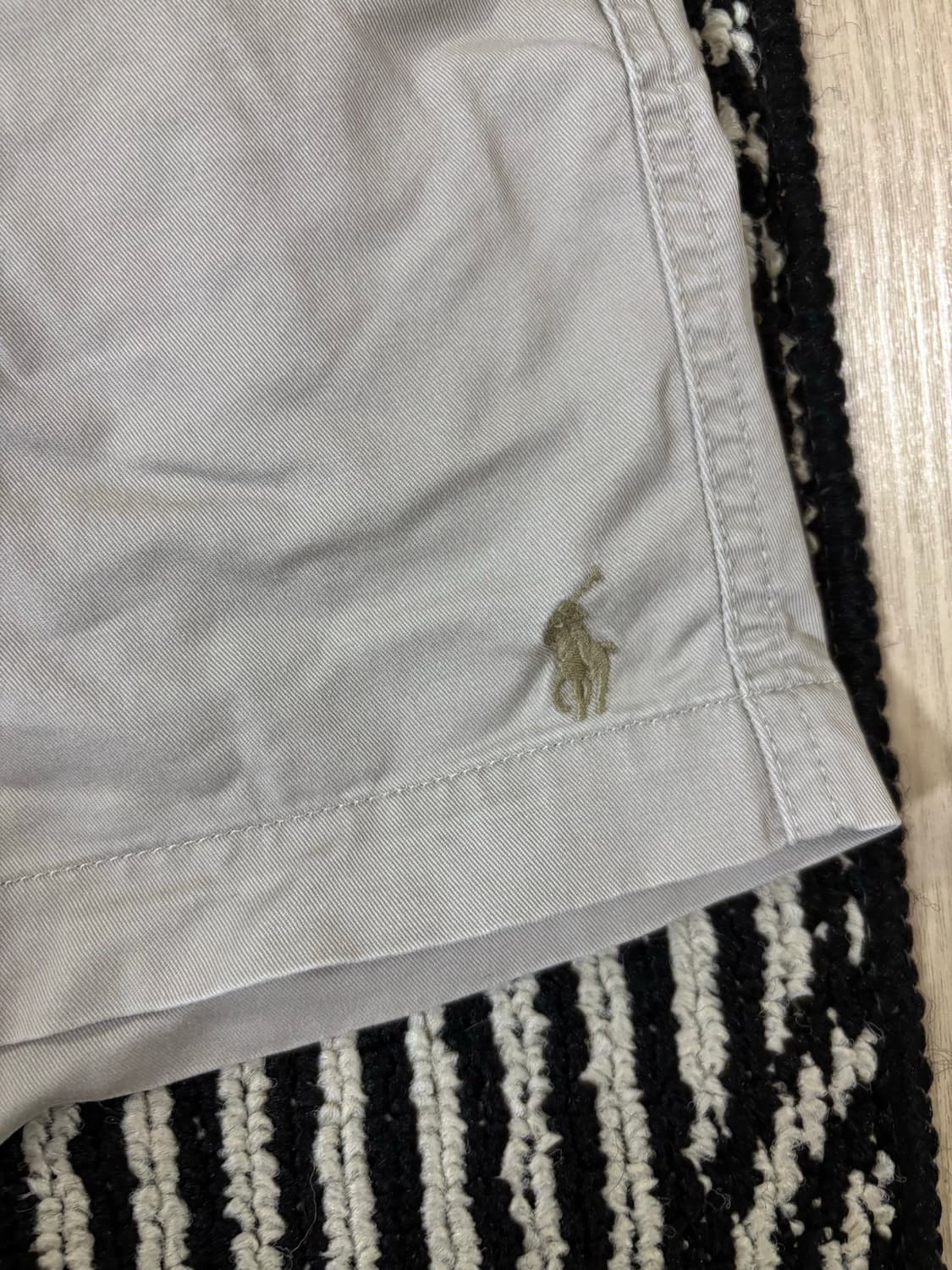 폴로 프랩스터 베이지 반바지 판매합니다 상품이미지2