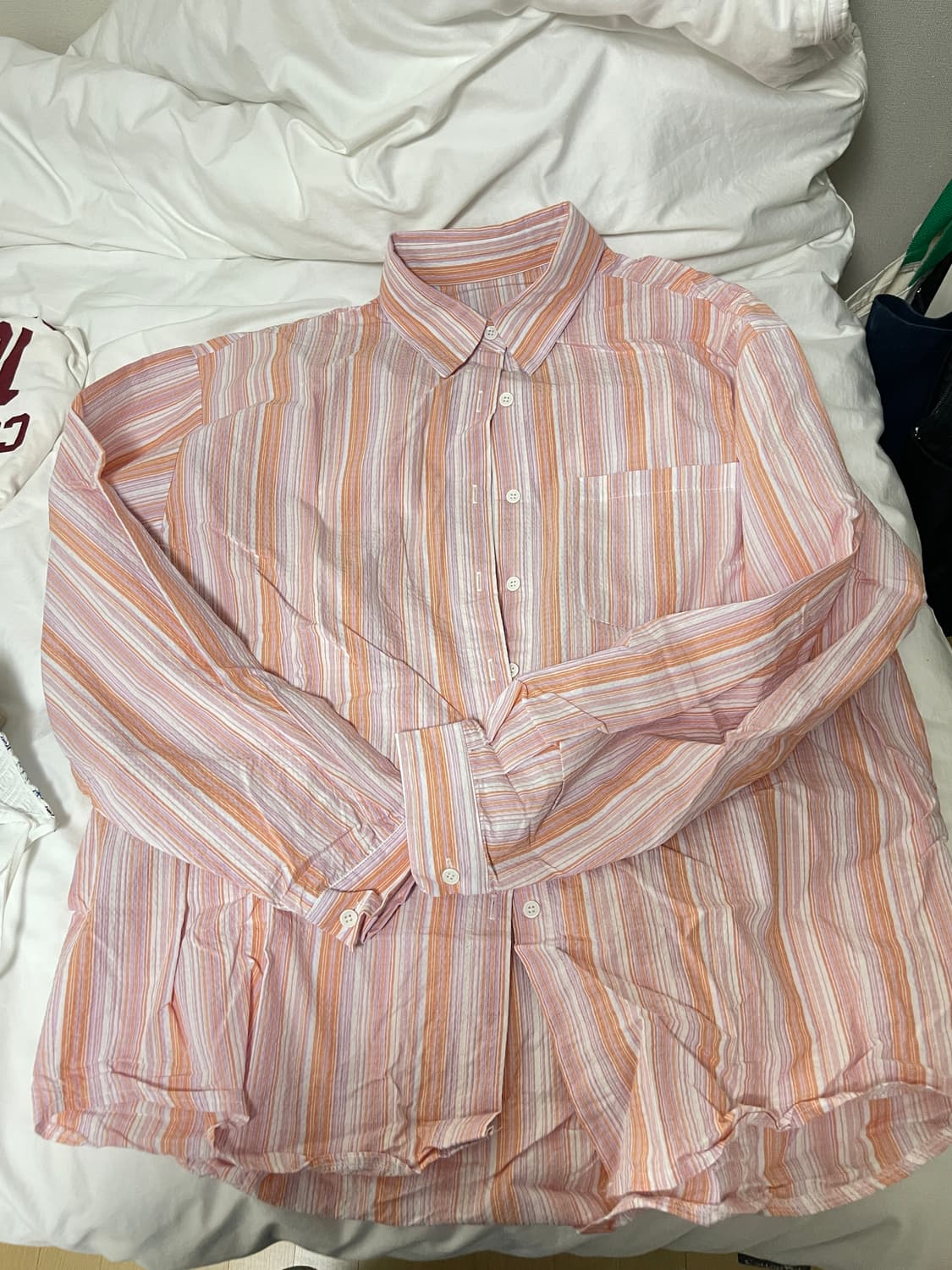 바온 오버핏 스트라이프 긴팔 셔츠 상품이미지1