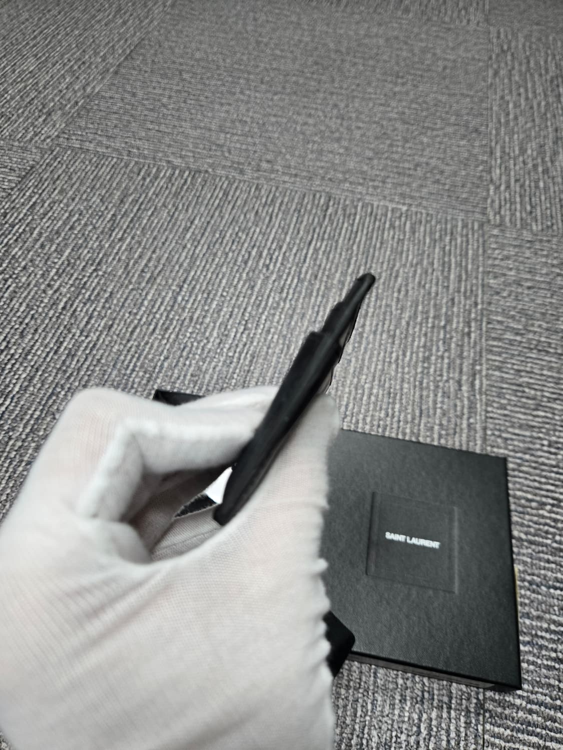 [특가][정품] 입생로랑 로고 카드지갑 상품이미지4