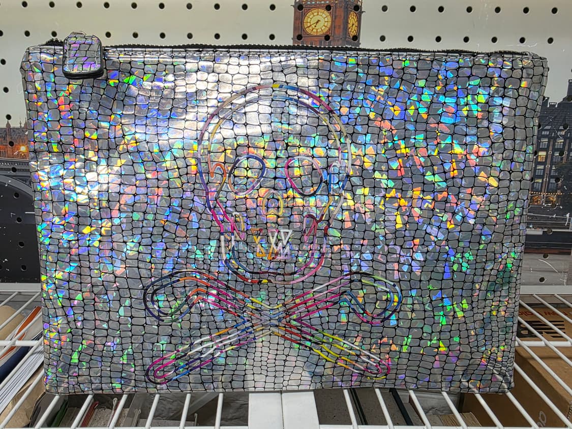 마크앤로나 클러치백 스컬 해골 홀로그램 BF33 상품이미지3