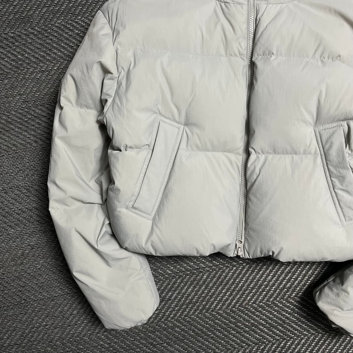 코드그라피 우먼스 덕 다운 푸퍼 크롭 패딩 그레이o 5101 상품이미지2