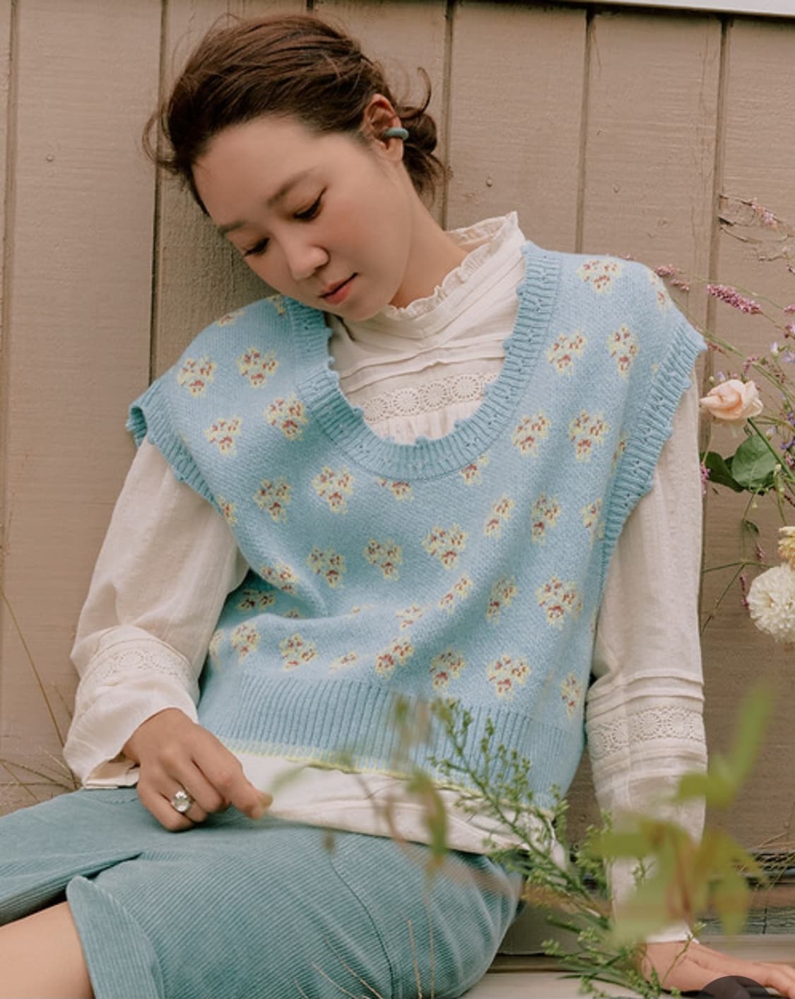 써스데이아일랜드. 꽃 자카드 숏베스트_S 상품이미지1