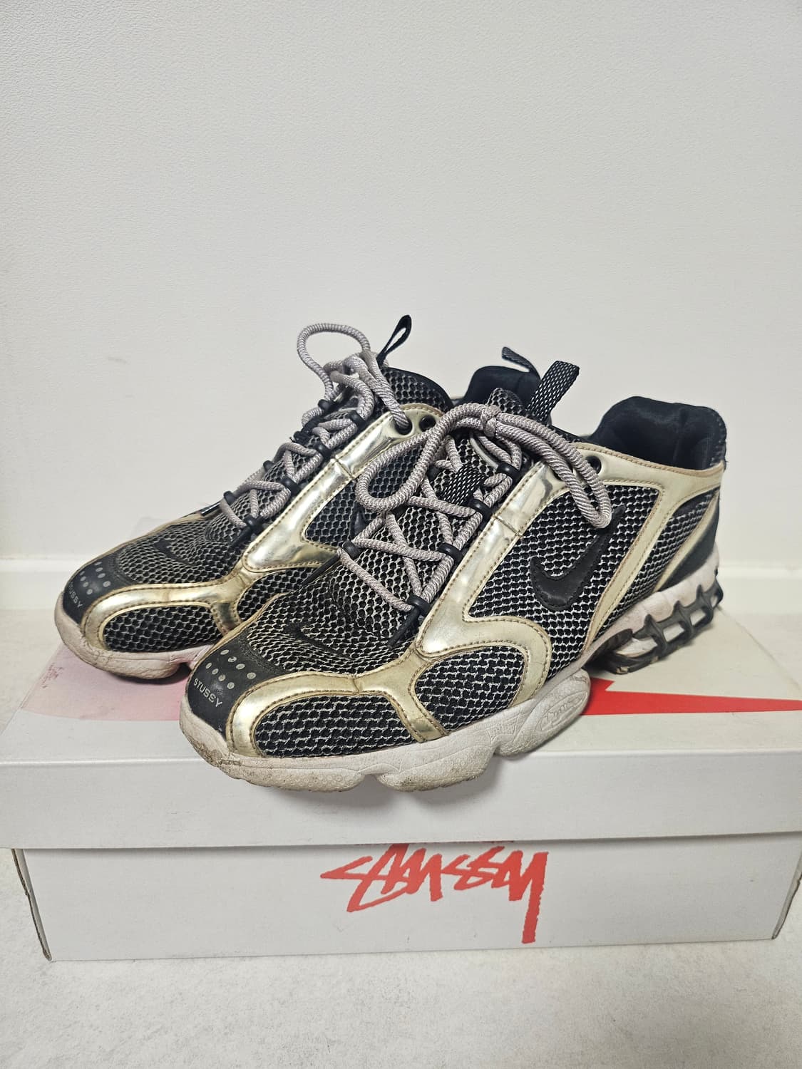 스투시 x 나이키 에어줌 스피리돈
 상품이미지1