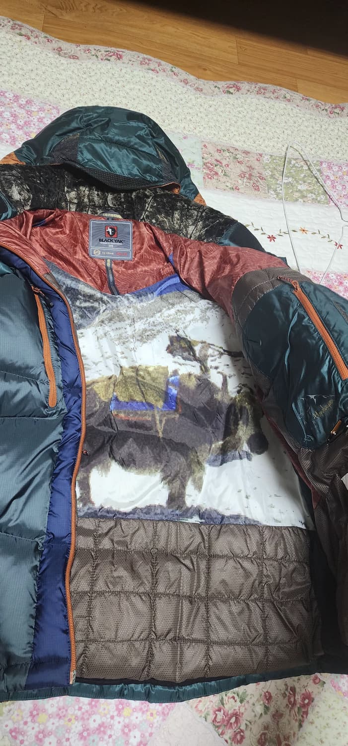 블랙야크 대장 프리미엄구스다운 패딩점퍼115 실측110새급 상품이미지5