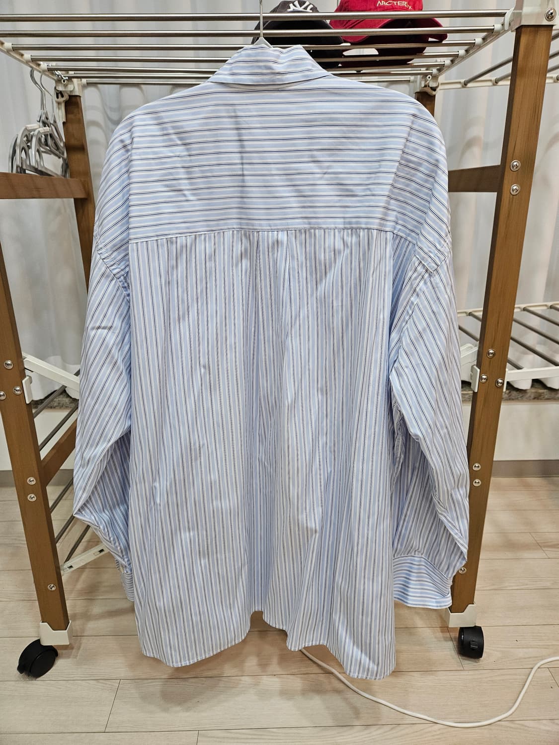 아워레가시 스트라이프 버로우드 셔츠 48사이즈 상품이미지2