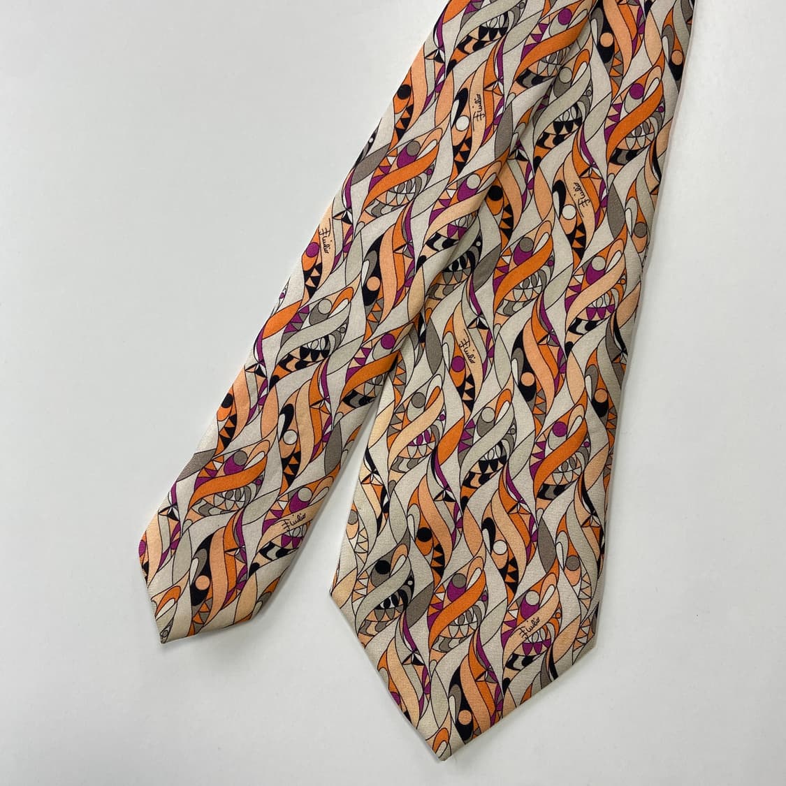 에밀리오푸치 (Emilio Pucci)명품정품넥타이8.6cm 상품이미지2