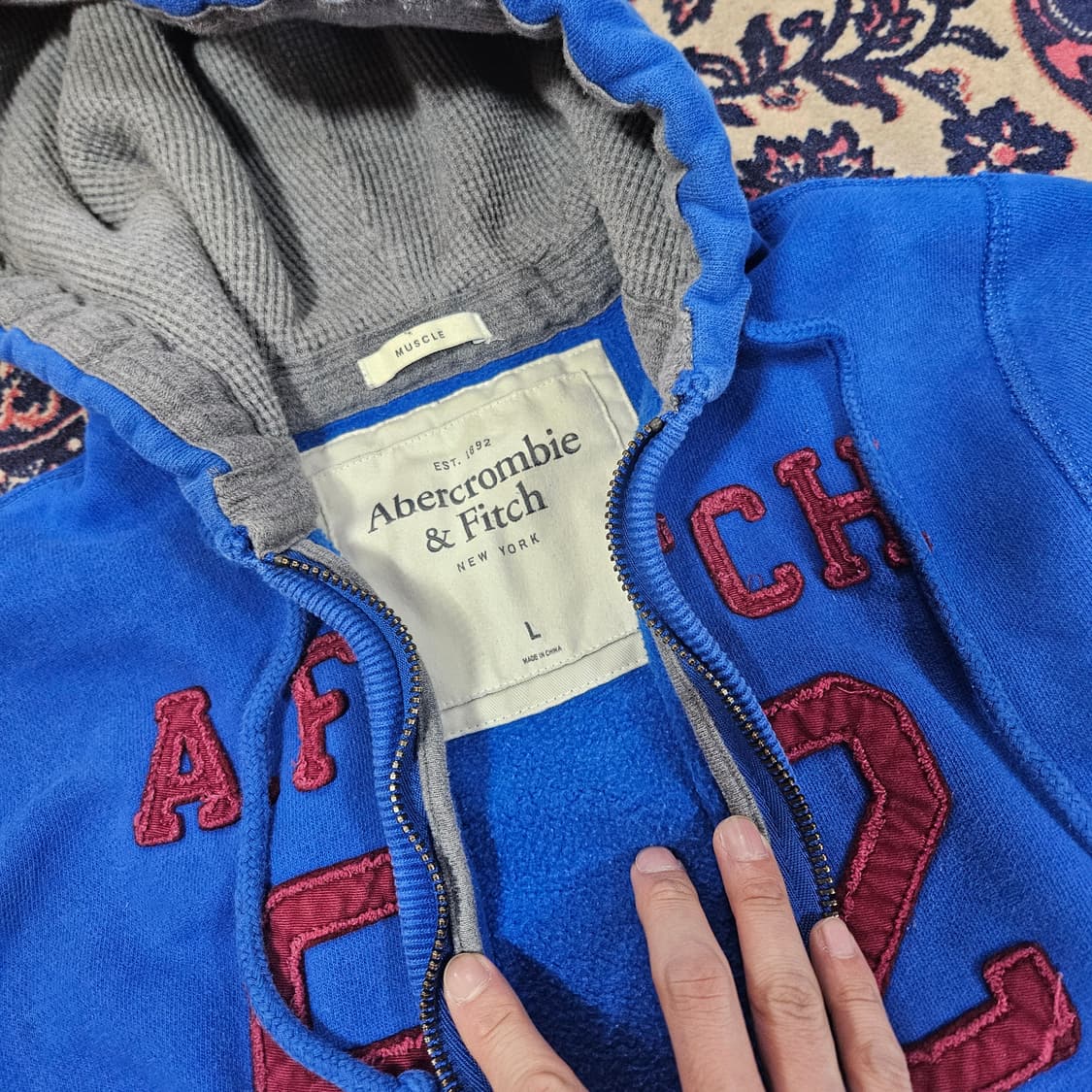 아베크롬비 Y2k 빈티지 블루 스펠아웃 후드집업 L size 상품이미지4