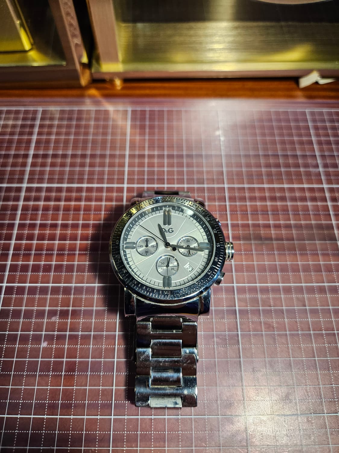 돌체앤가바나 메탈 쿼츠 시계 상품이미지3