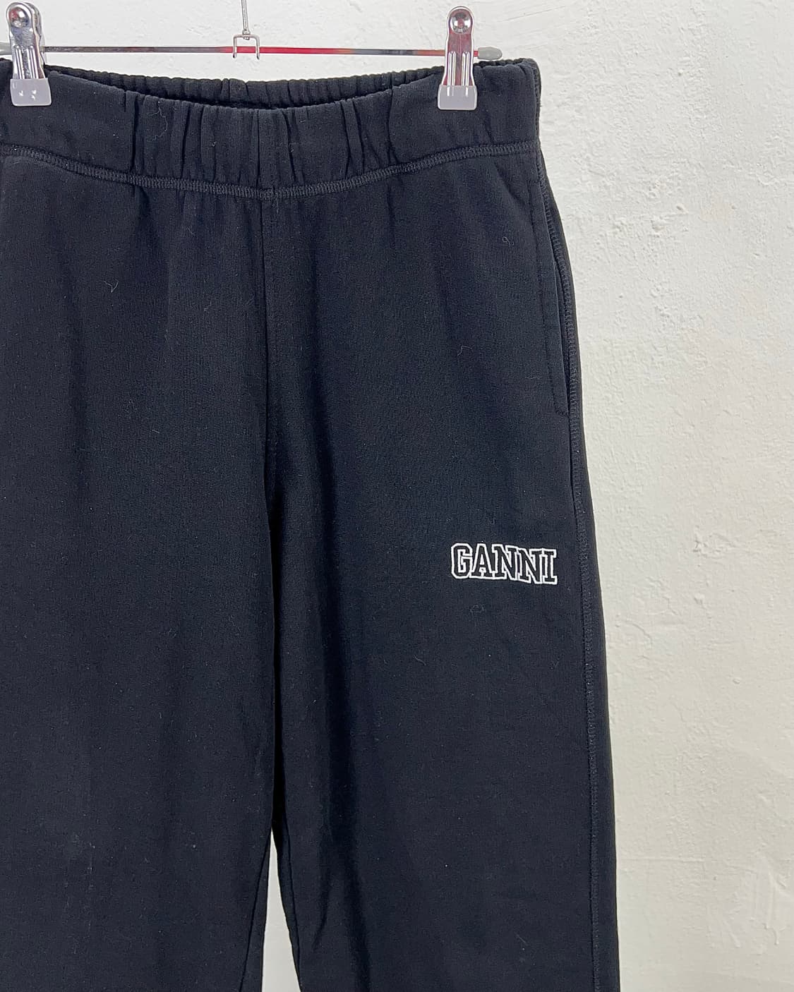 가니 소프트웨어 이솔리 엠브로이더 블랙 트랙 팬츠 상품이미지3