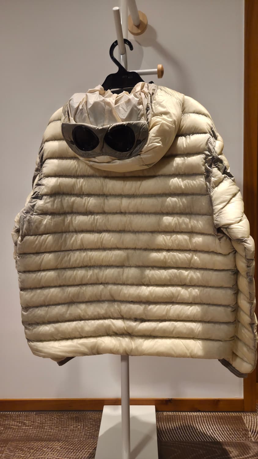 C.P. 컴퍼니 D.D. 쉘 고글 다운 자켓 피스타치오 쉘 베이지 상품이미지2