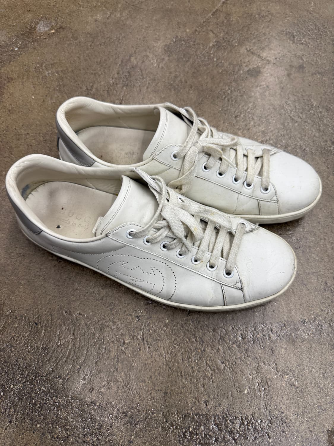 구찌 정품 인터로킹 G 로고 화이트 레더 스니커즈 265 상품이미지5