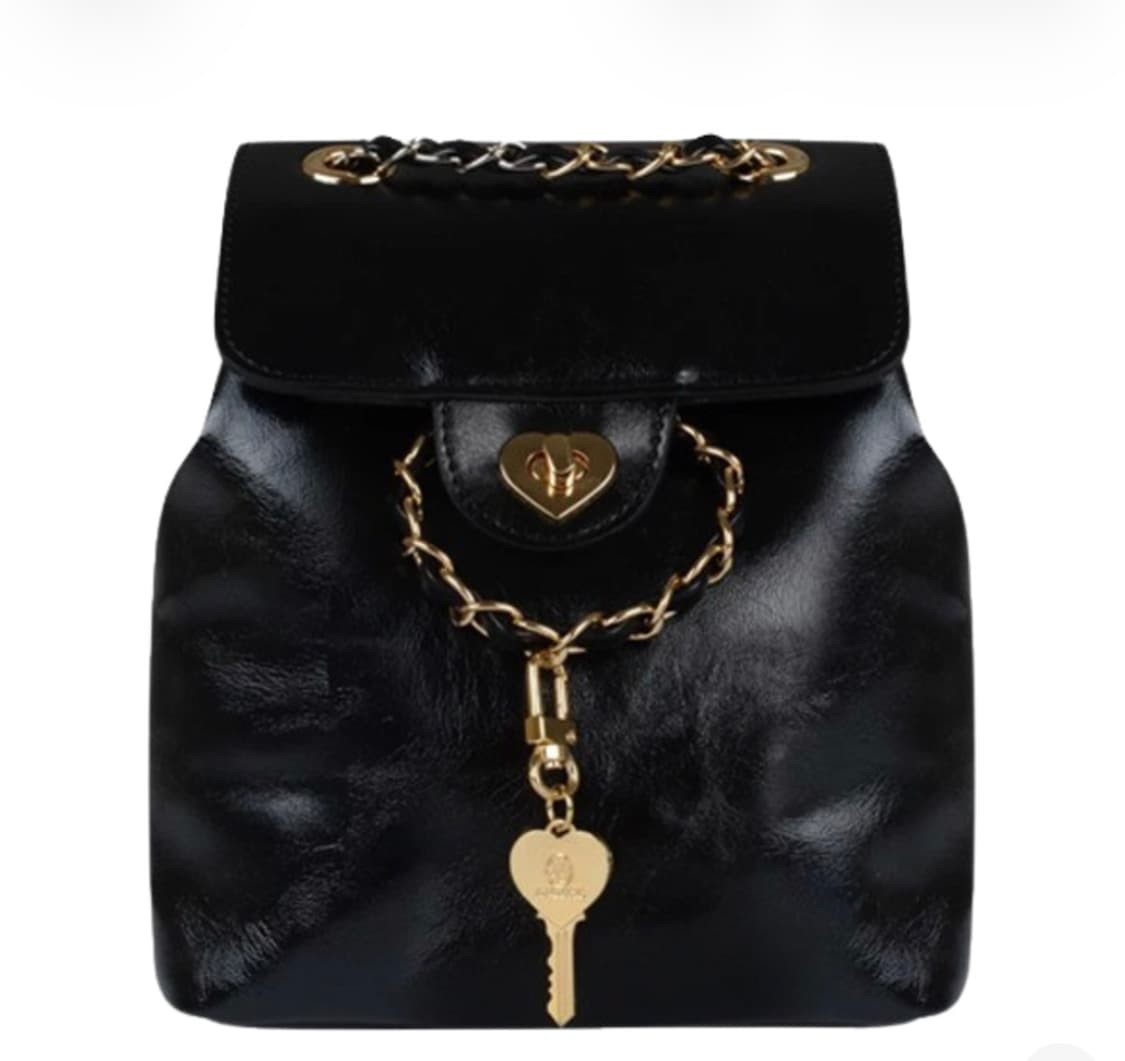 (새상품)한정판! 아노에틱 하트 클래식 백팩 위드 키링 블랙 상품이미지2