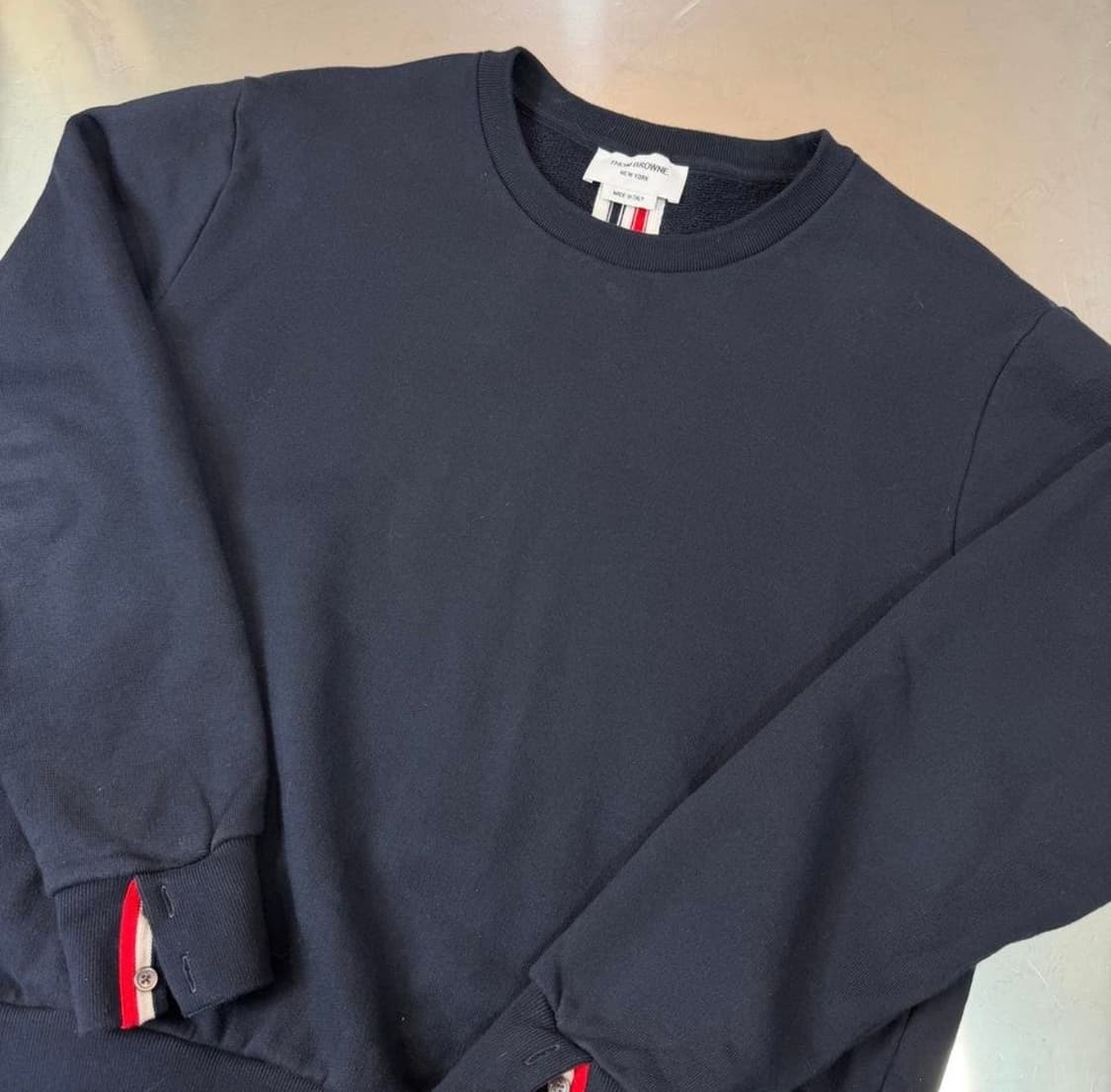 [리오브전포점] 톰브라운 백삼선 스프라이트 맨투맨 3 상품이미지3