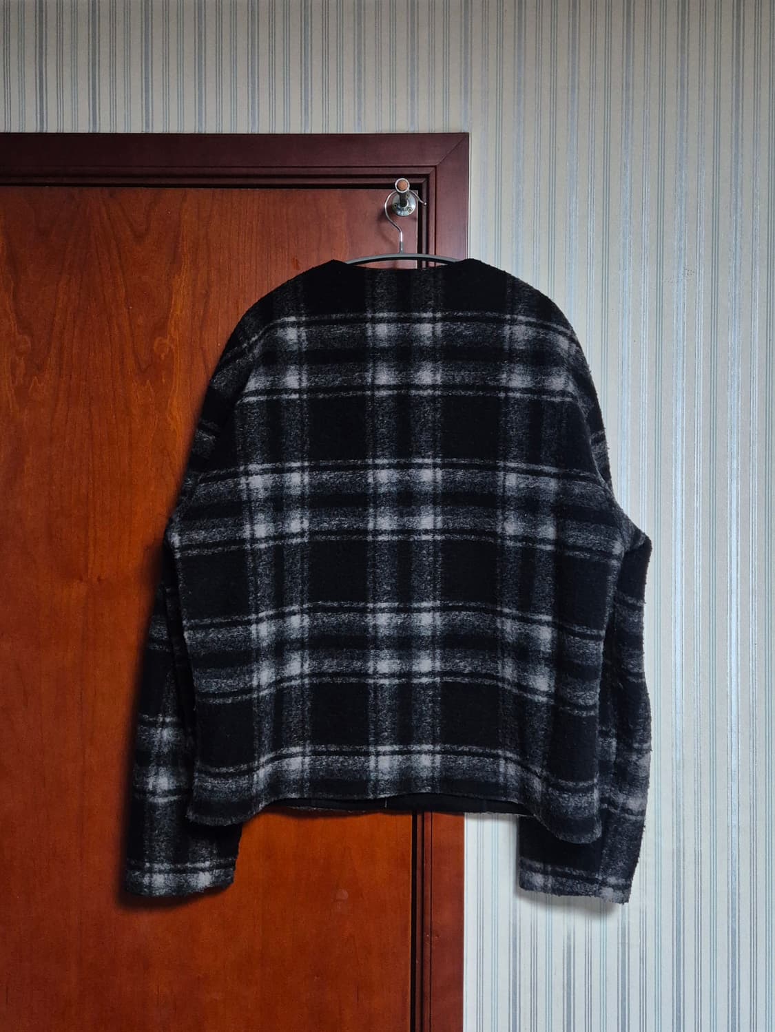 토니웩 모헤어 가디건 Checked Black/Ecru 상품이미지2